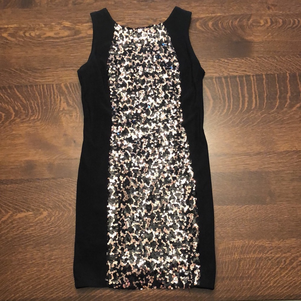 Crystal Sky Juniors Sparkly Black and Gold Dress in Size 5